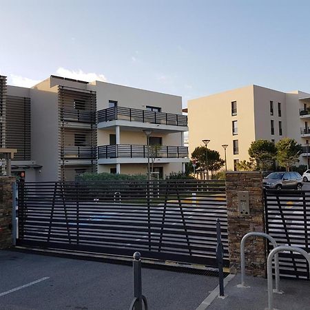 Appt Confort 3 Pieces Avec Terrasse Et Piscine A Saint-Raphael - Fr-1-226A-124 Екстериор снимка
