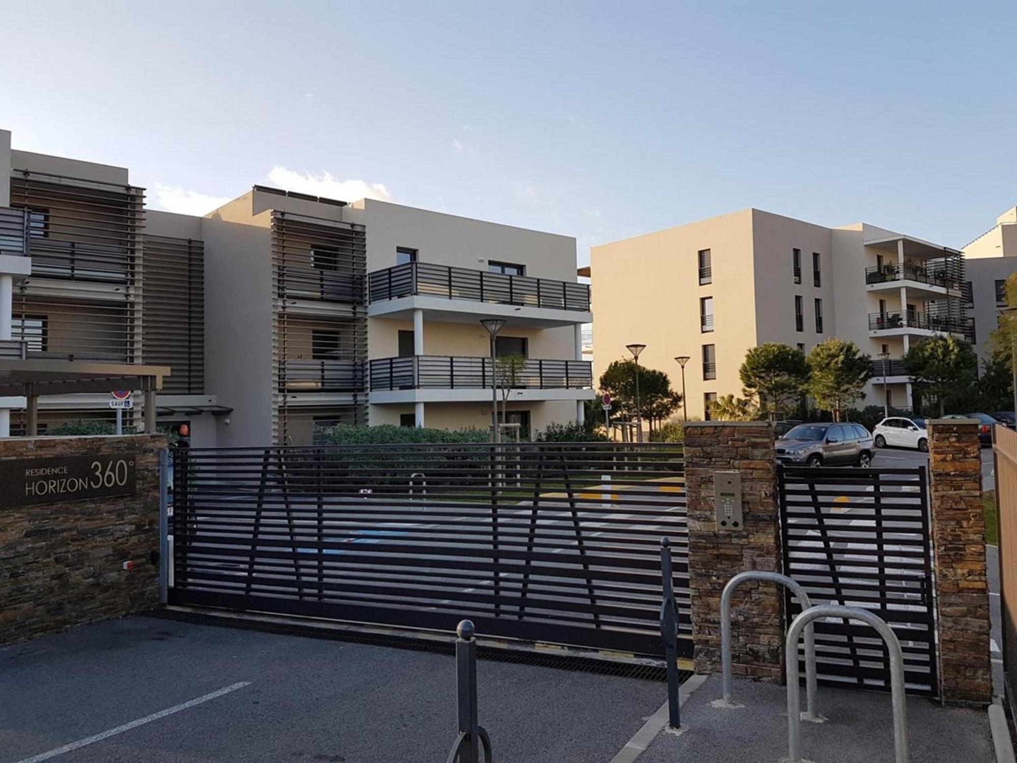 Appt Confort 3 Pieces Avec Terrasse Et Piscine A Saint-Raphael - Fr-1-226A-124 Екстериор снимка